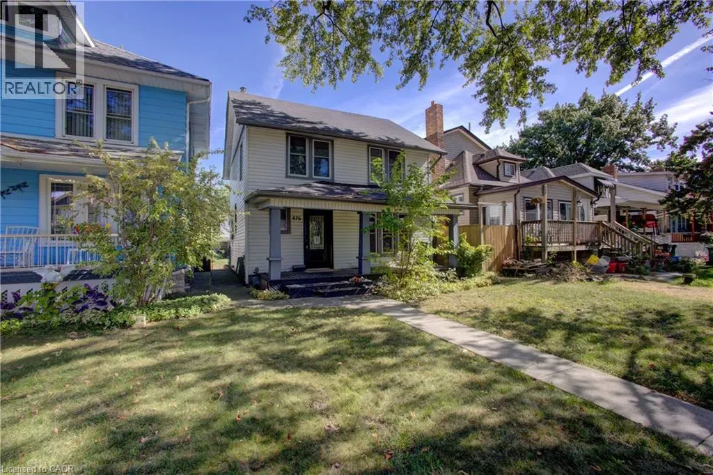 876 HALL Avenue