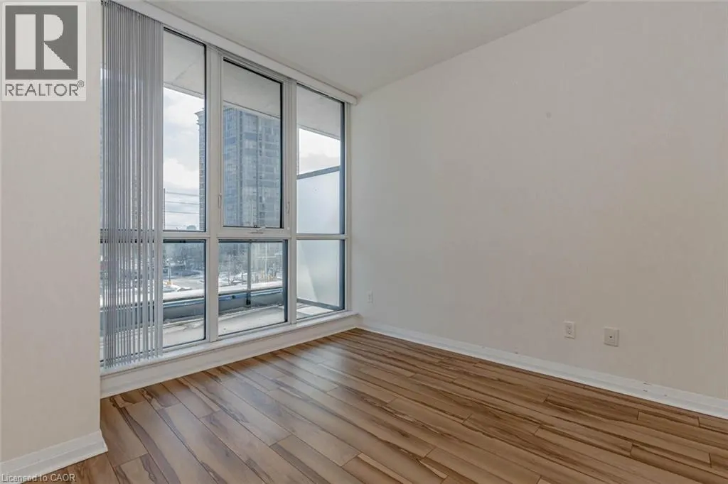 75 EGLINTON Avenue W Unit# 302, #302