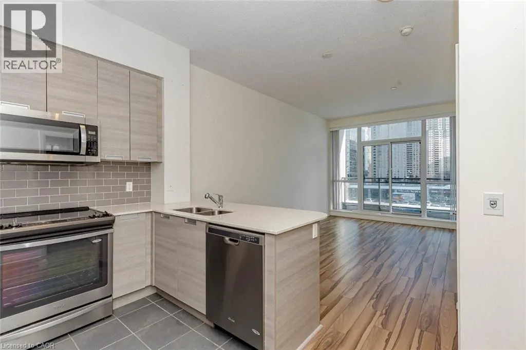 75 EGLINTON Avenue W Unit# 302, #302