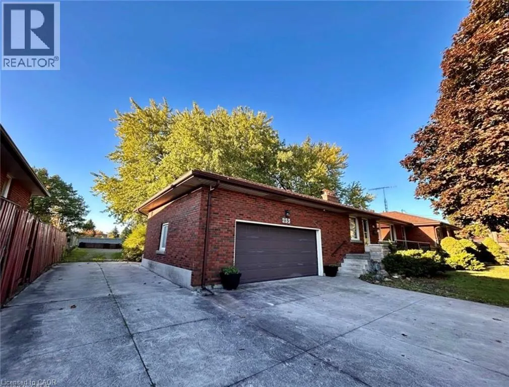 253 LIMERIDGE Road W