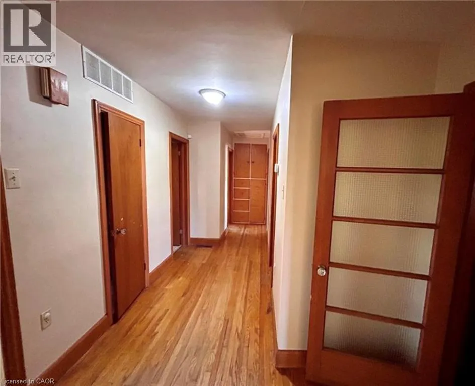 253 LIMERIDGE Road W