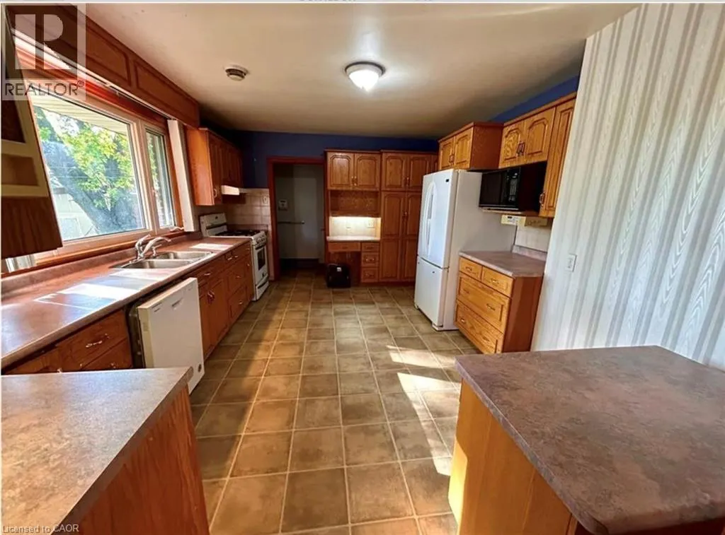253 LIMERIDGE Road W
