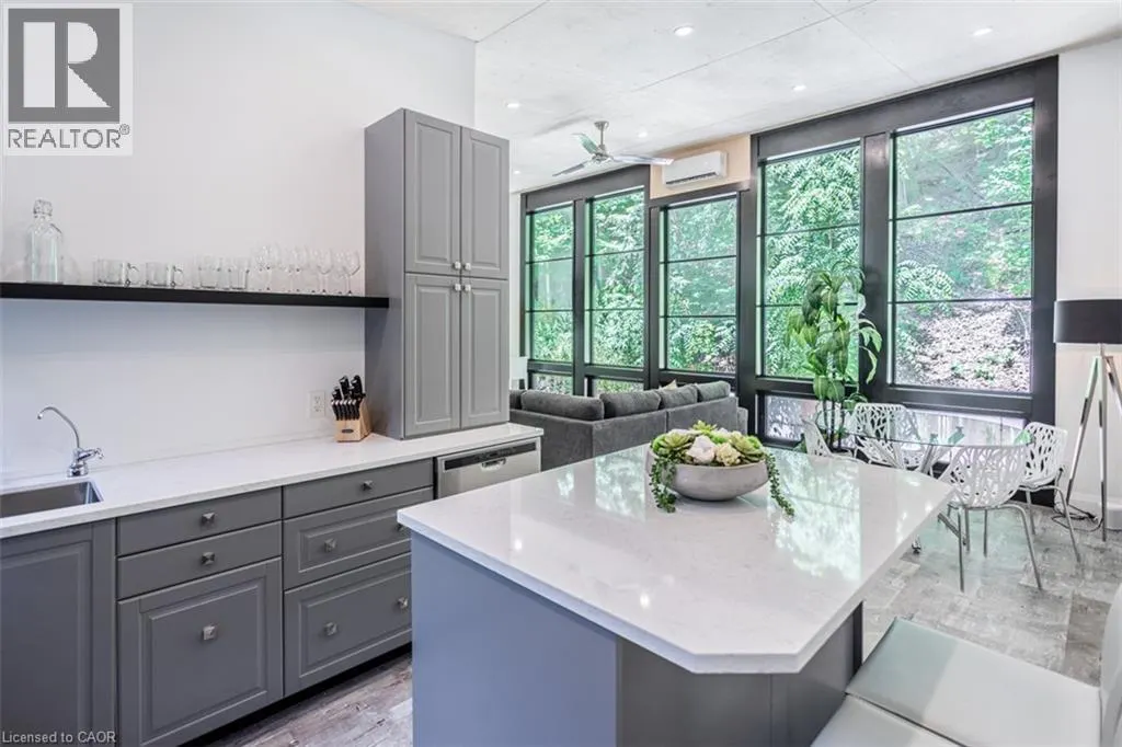 1323 HIDDEN VALLEY Road