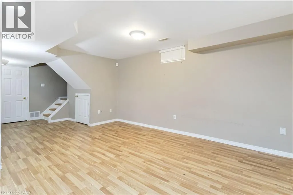 21 AXFORD Parkway