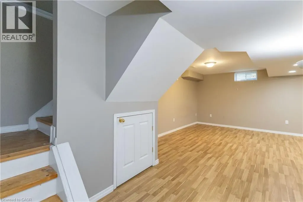 21 AXFORD Parkway