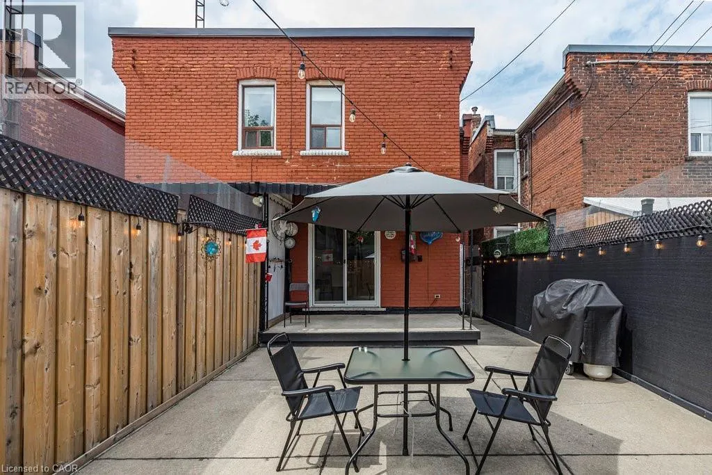 52 CLYDE Street
