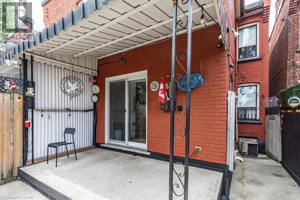 52 CLYDE Street