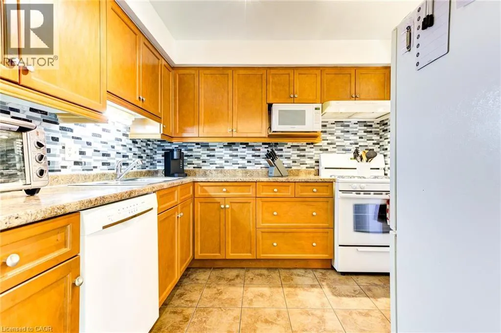 125 SEKURA Crescent Unit# 29, #29
