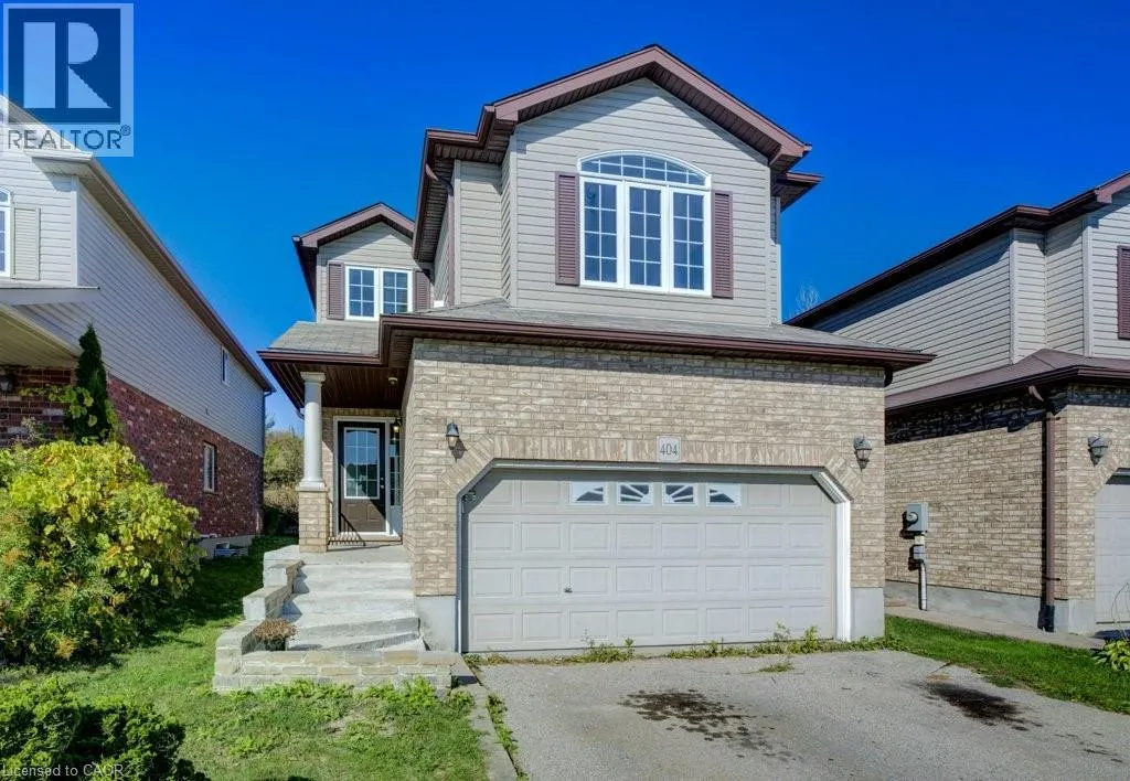 404 TEALBY Crescent