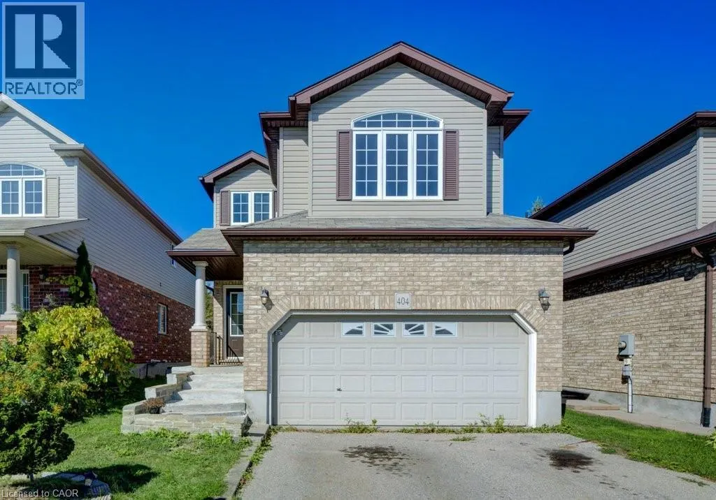 404 TEALBY Crescent