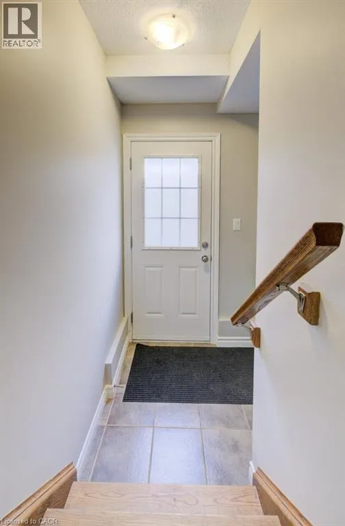 404 TEALBY Crescent