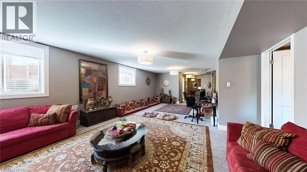 537 MILLSTREAM Drive