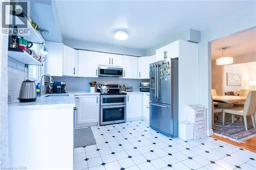 14 WINDSTAR Place Unit# #Upper, ##Upper