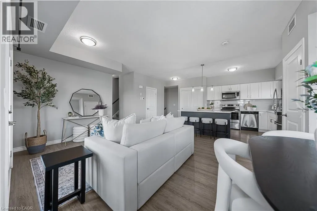 408 GUELPH Avenue Unit# 210, #210
