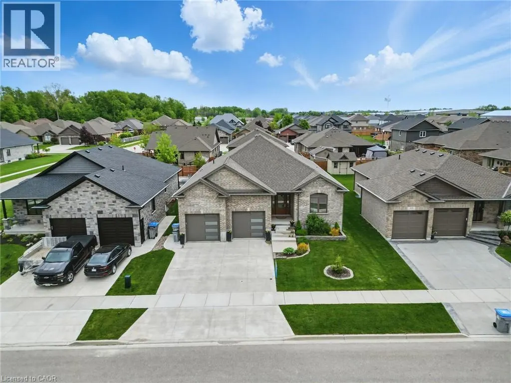 107 FORBES Crescent