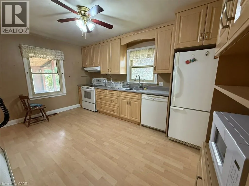 91 WEBER Street S