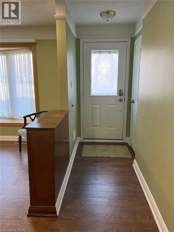 91 WEBER Street S