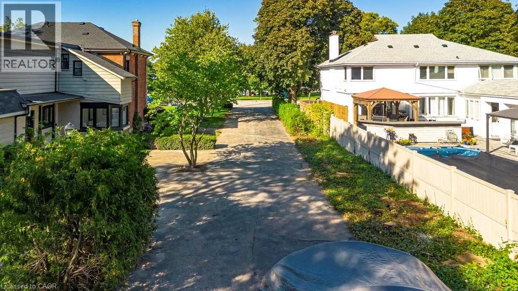 182 CONCESSION Street
