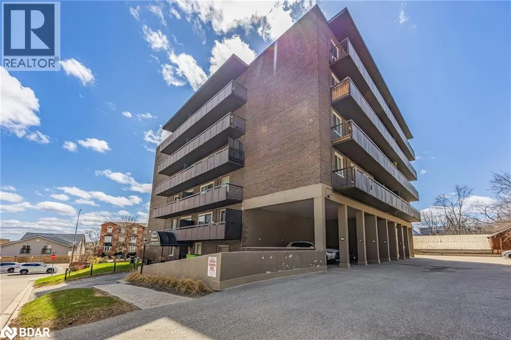 2 ALBERT Street Unit# 32, #32