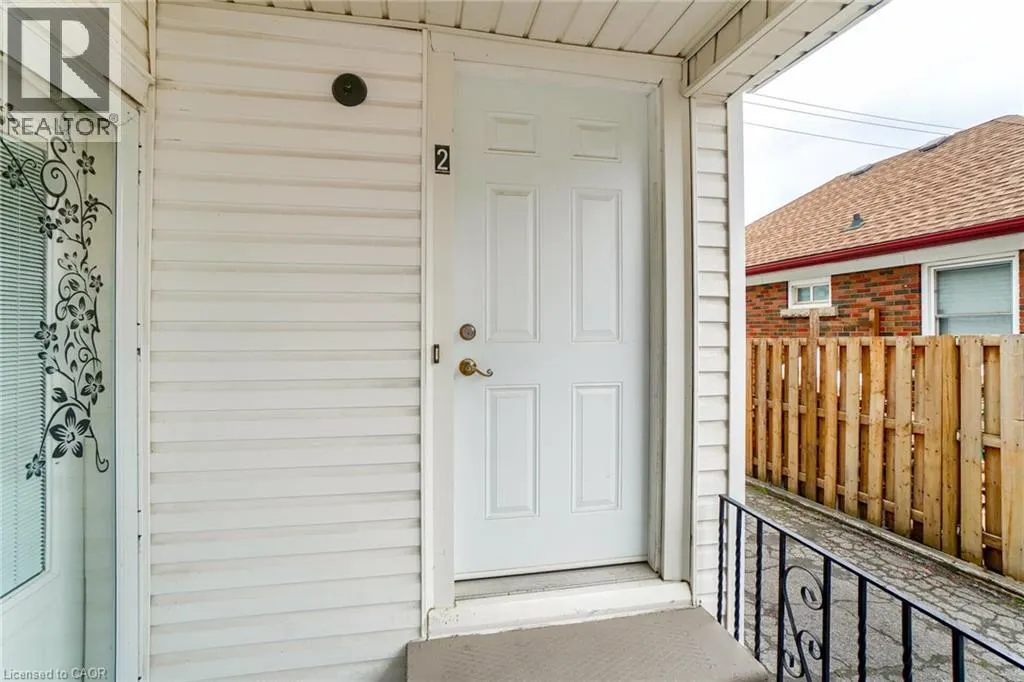 160 WELLAND Avenue