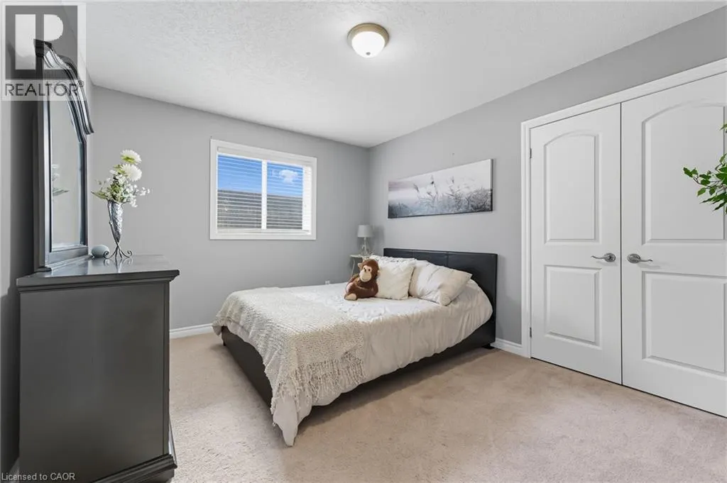 23 KELLOGG Avenue