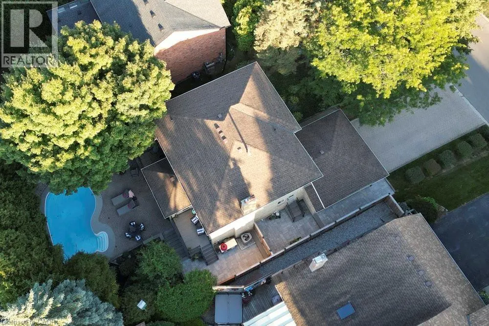 318 LLOYMINN Avenue