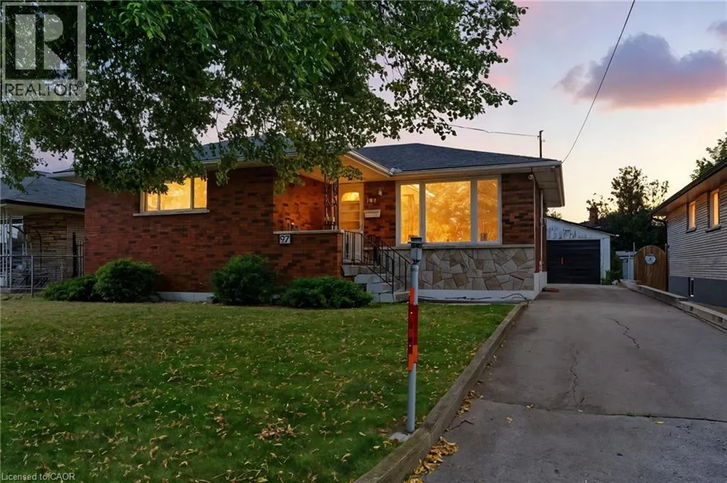 97 KENORA Avenue