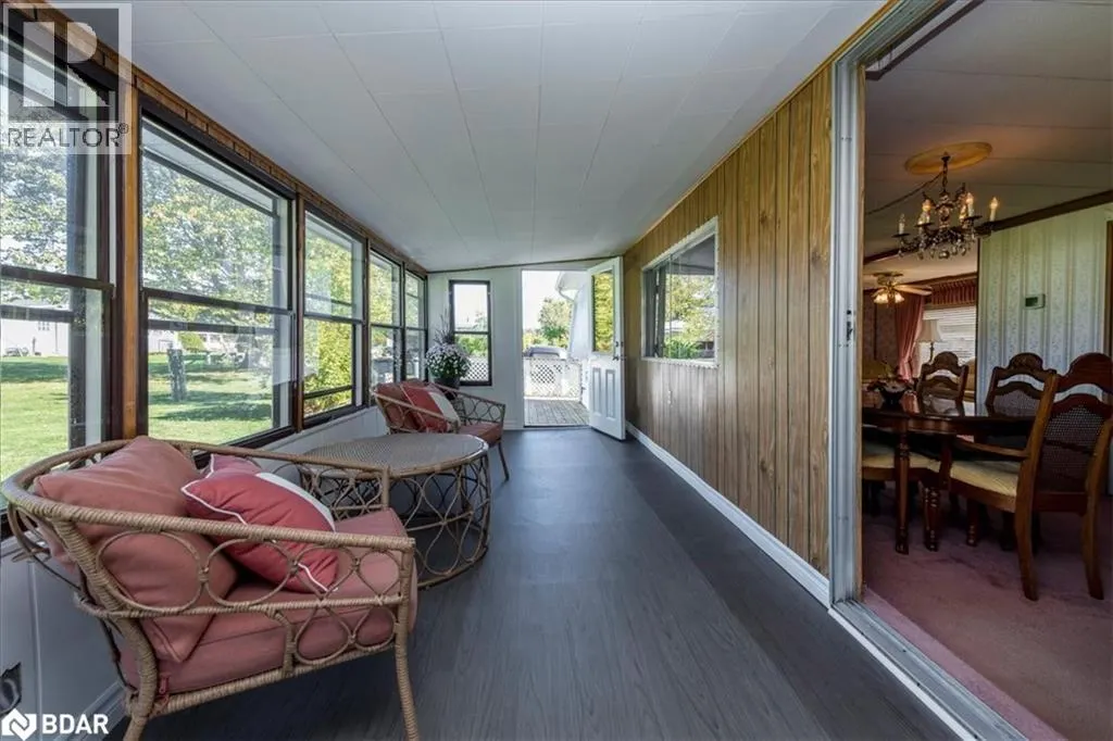 10 MIMOSA Crescent