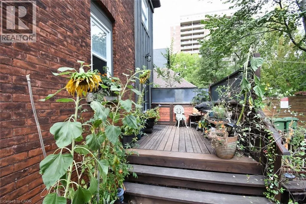 217 CAROLINE Street S Unit# 1, #1