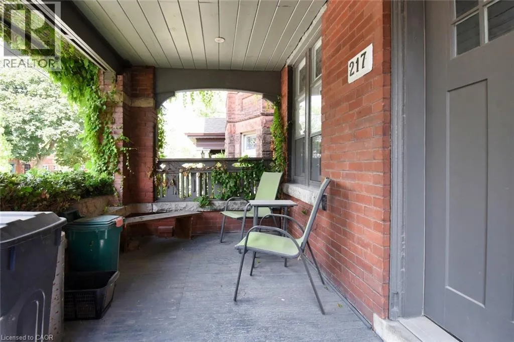 217 CAROLINE Street S Unit# 1, #1