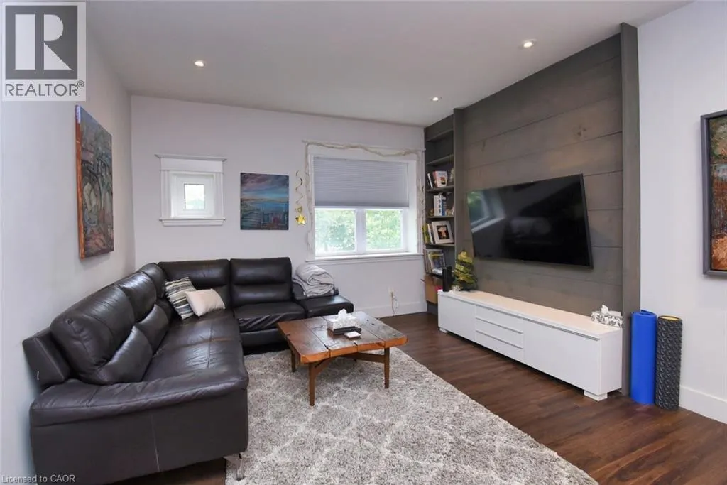 217 CAROLINE Street S Unit# 1, #1