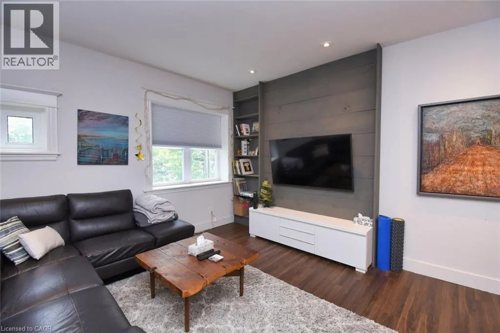 217 CAROLINE Street S Unit# 1, #1
