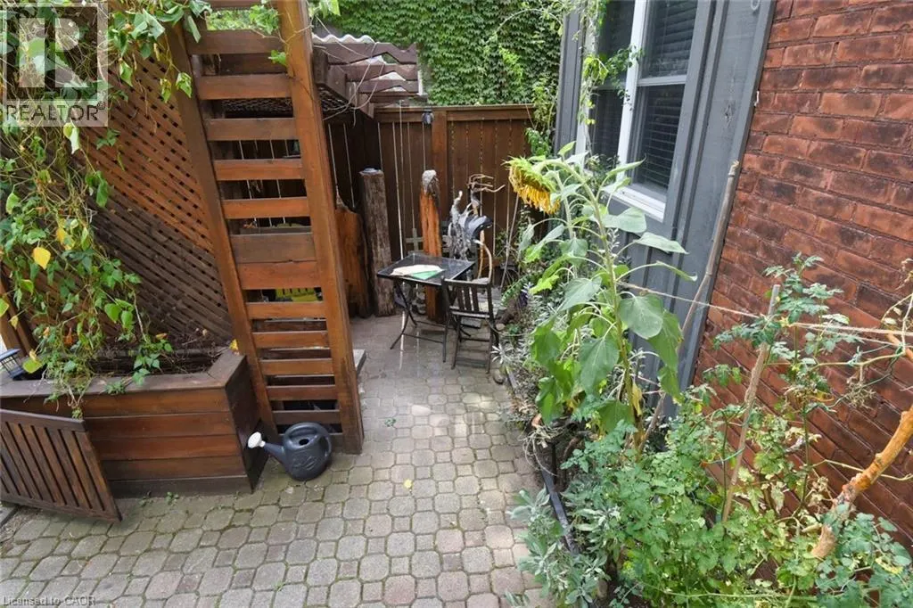 217 CAROLINE Street S Unit# 1, #1