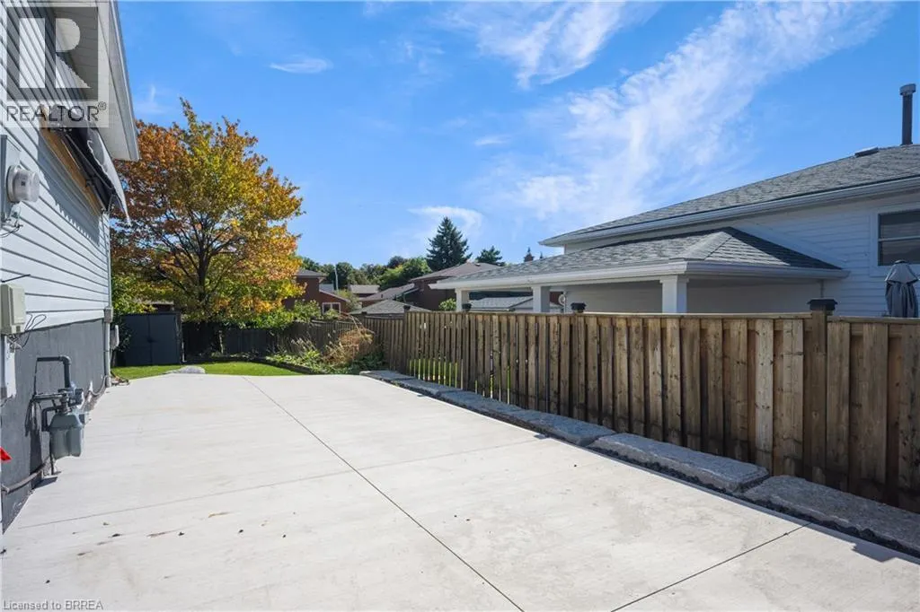 44 MARBLEHEAD Crescent