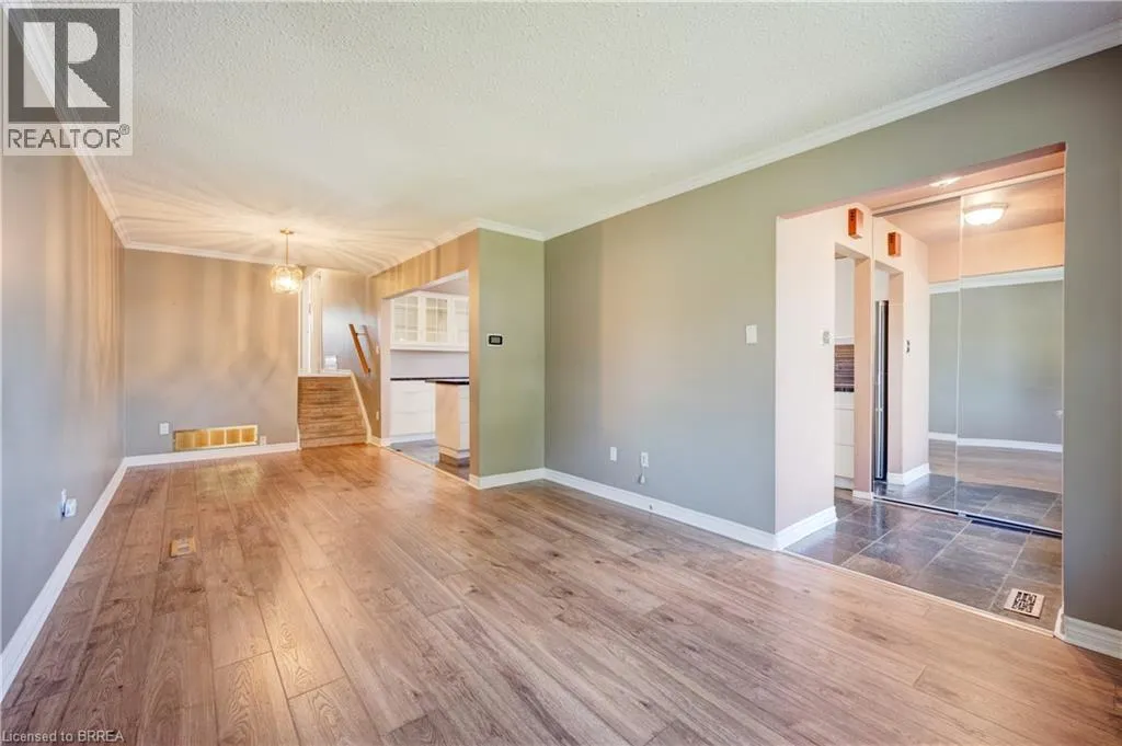 44 MARBLEHEAD Crescent