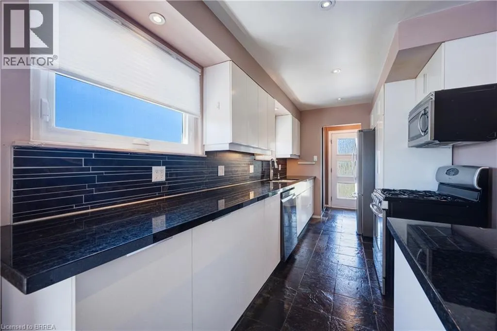 44 MARBLEHEAD Crescent