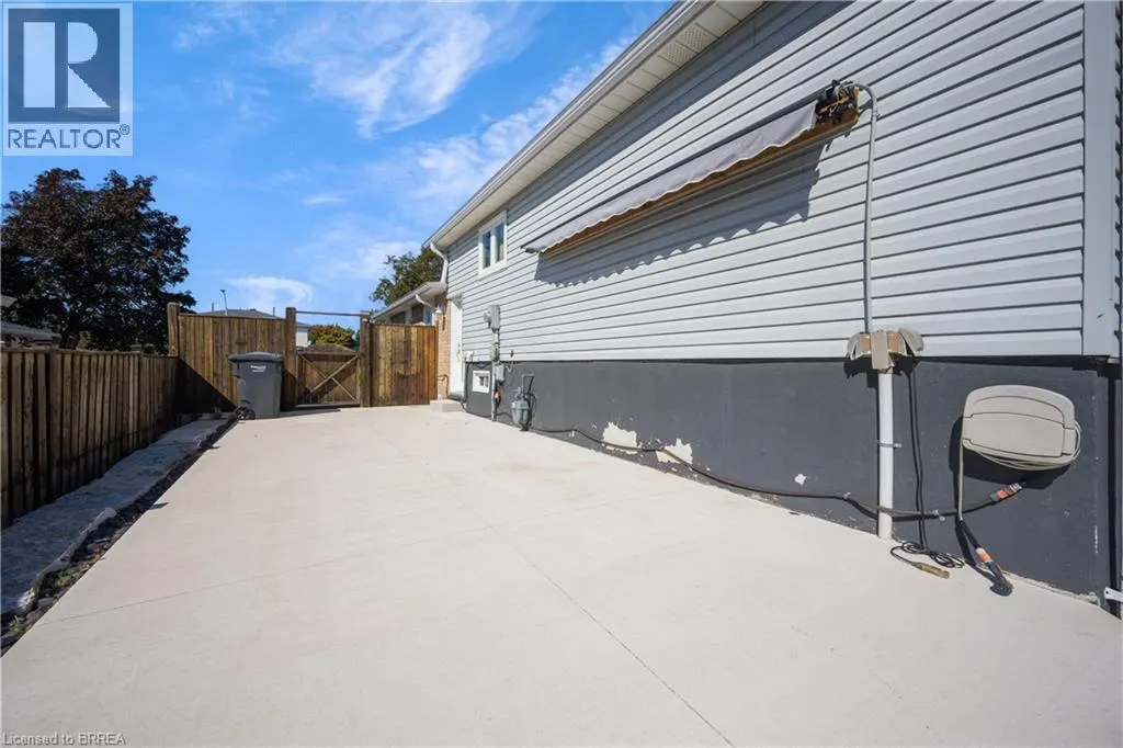 44 MARBLEHEAD Crescent