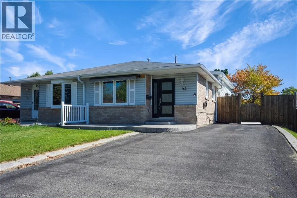 44 MARBLEHEAD Crescent
