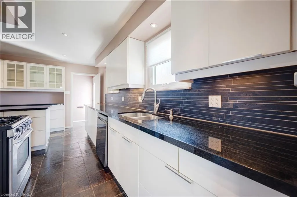 44 MARBLEHEAD Crescent