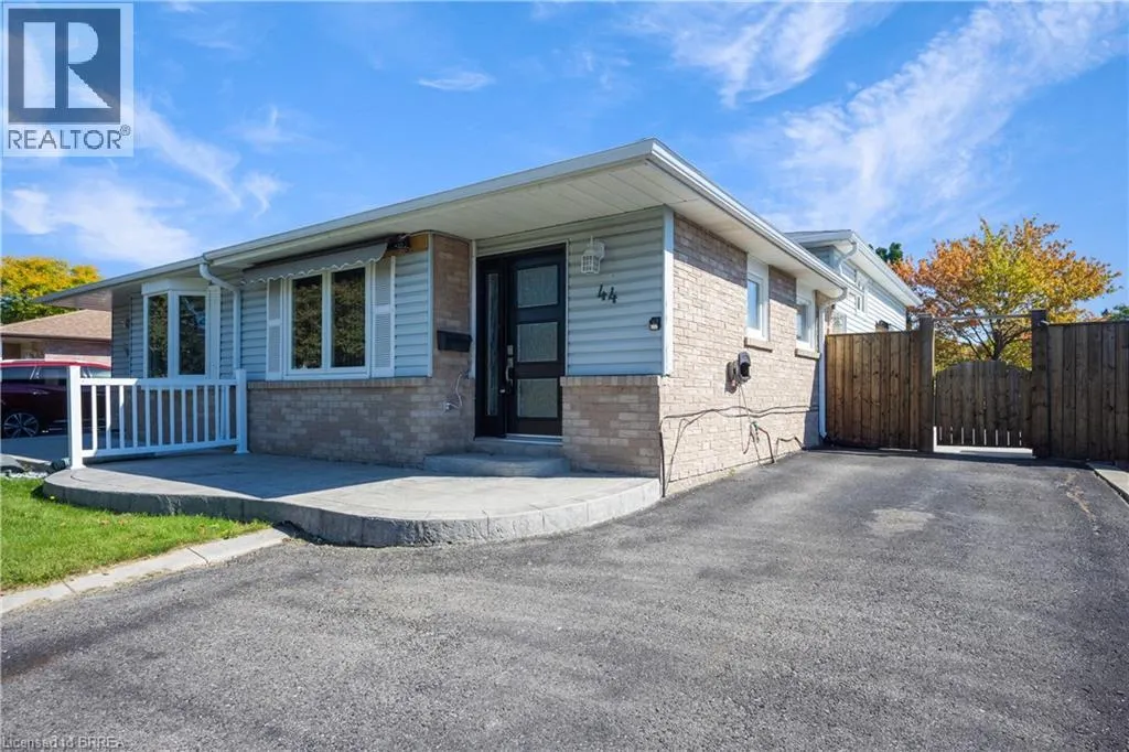 44 MARBLEHEAD Crescent