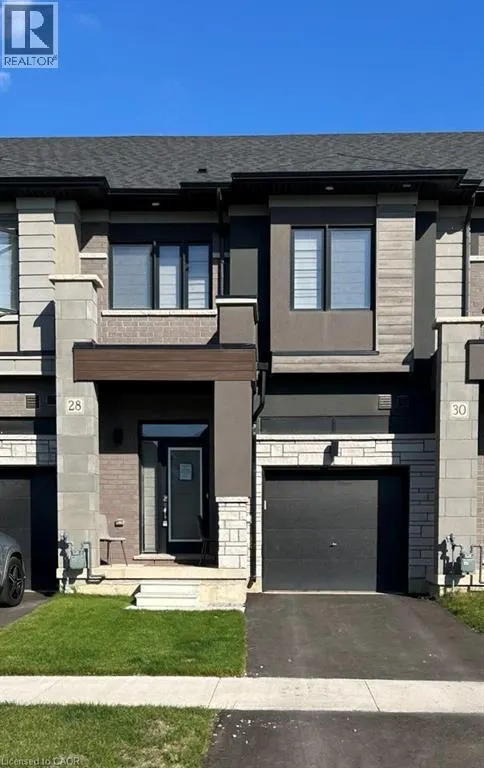 28 DENNIS Avenue
