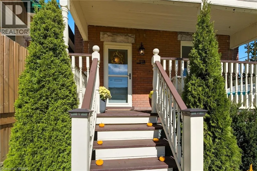 118 MARY Street