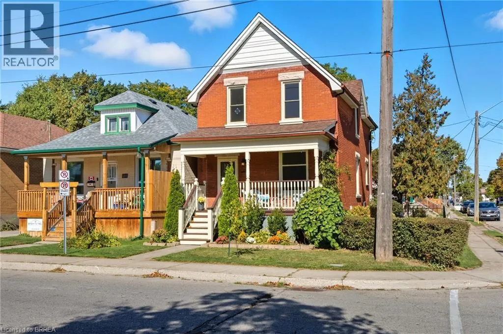 118 MARY Street
