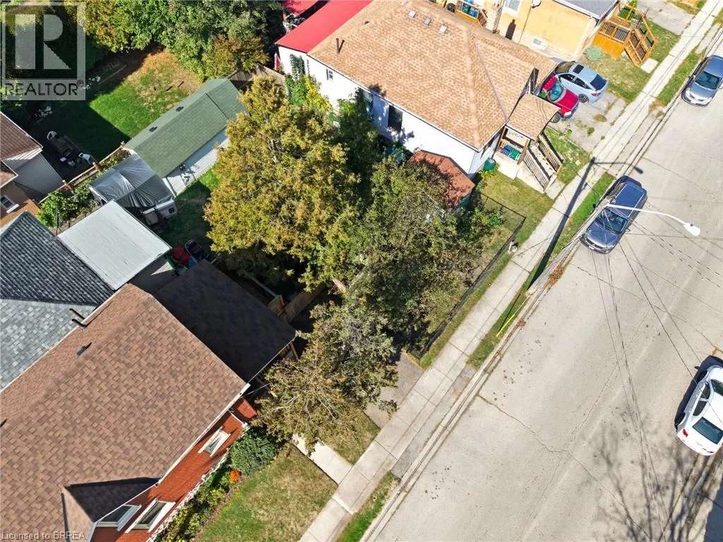 118 MARY Street