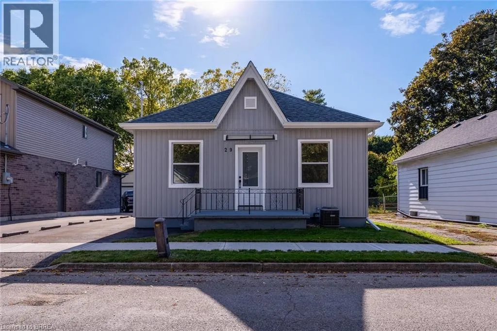29 WADE Avenue