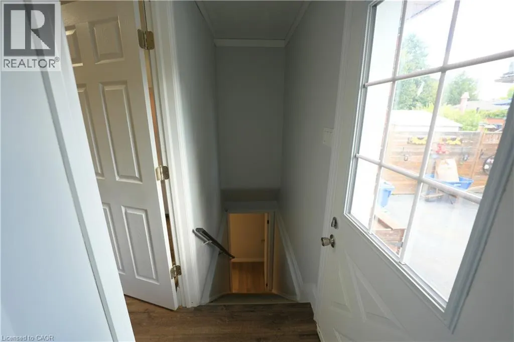 53 FREEMAN Avenue