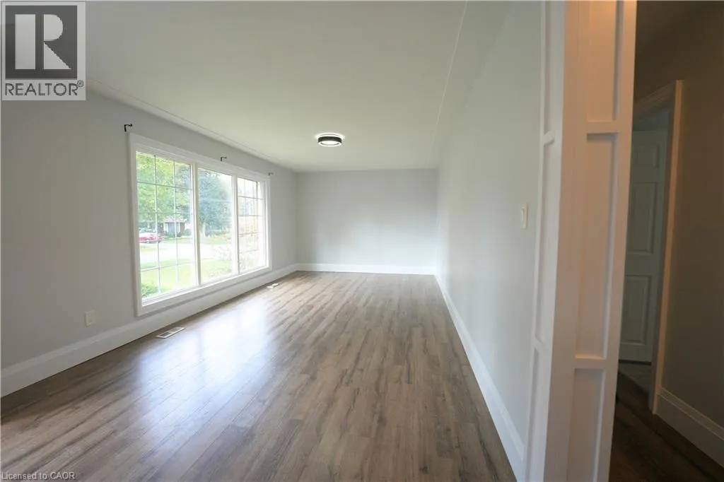 53 FREEMAN Avenue