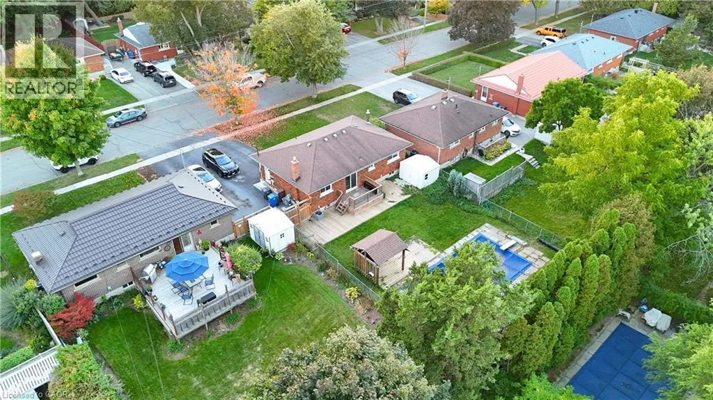 53 FREEMAN Avenue