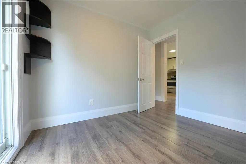 53 FREEMAN Avenue