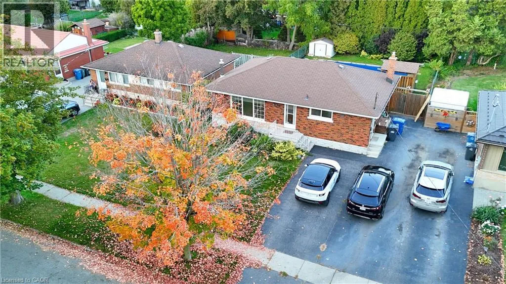 53 FREEMAN Avenue